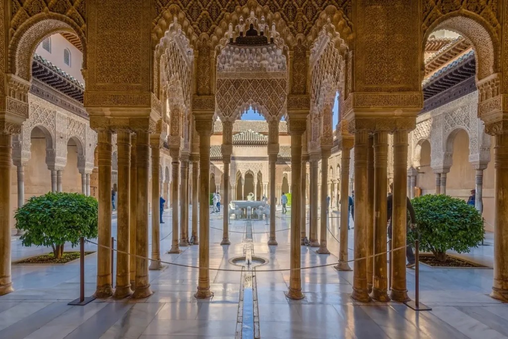 Slender marble columns around the Court of the Lions in the Nasrid Palaces